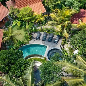 Berlima Wooden By Pramana Lodge Ubud (Bali)