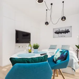 Of The Kings - Smile Apartment